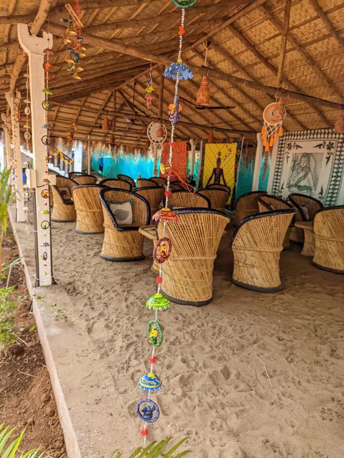 Hippie Paws Hotel Mandrem Exterior photo